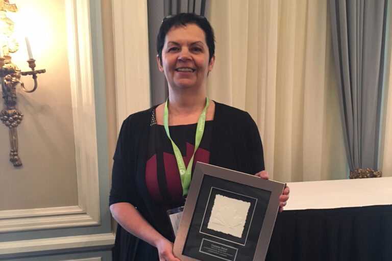 Guylaine Duval reçoit le Prix d’excellence en enseignement L.S Rosen