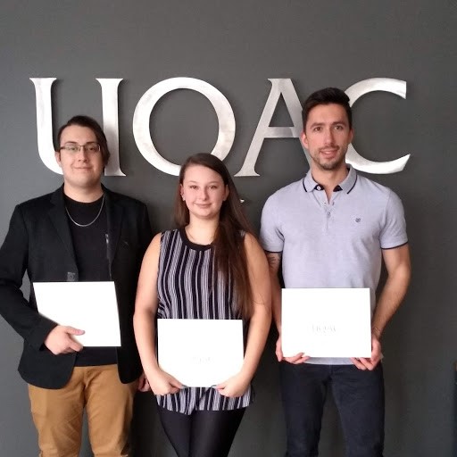 Des étudiants en enseignement reçoivent une bourse de reconnaissance pour leur stage