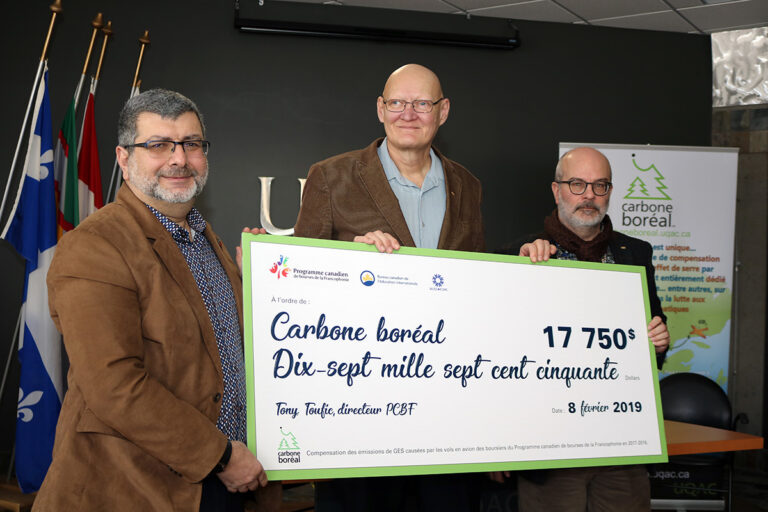 Les déplacements aériens des étudiants boursiers du Programme canadien de bourses de la Francophonie seront carboneutres grâce à Carbone boréal