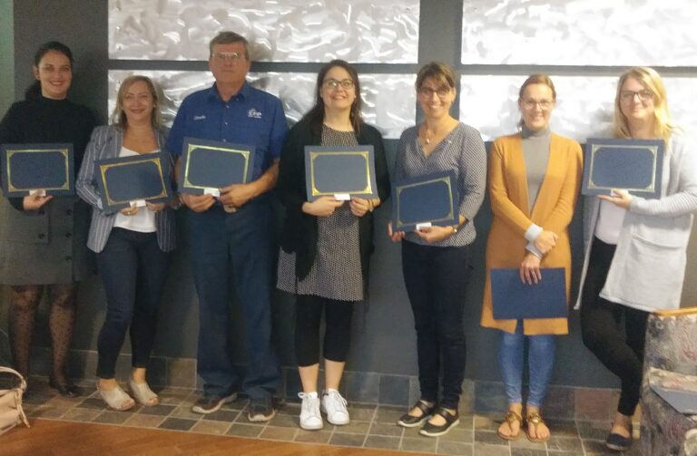 L&rsquo;UQAC remet des attestations aux enseignants associés formateurs de stagiaire