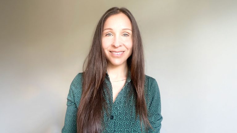 Manuelle Freire est nommée doyenne associée à l’École NAD-UQAC