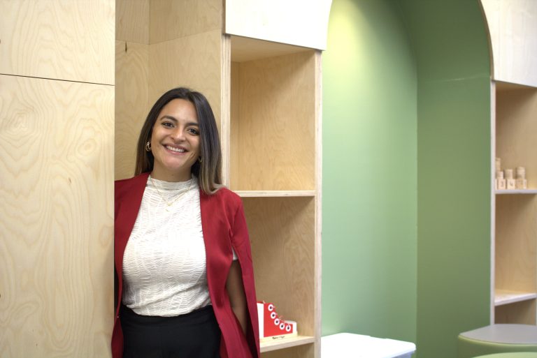 María Camila Londoño Aristizabal, nouvelle professeure en développement de la petite enfance