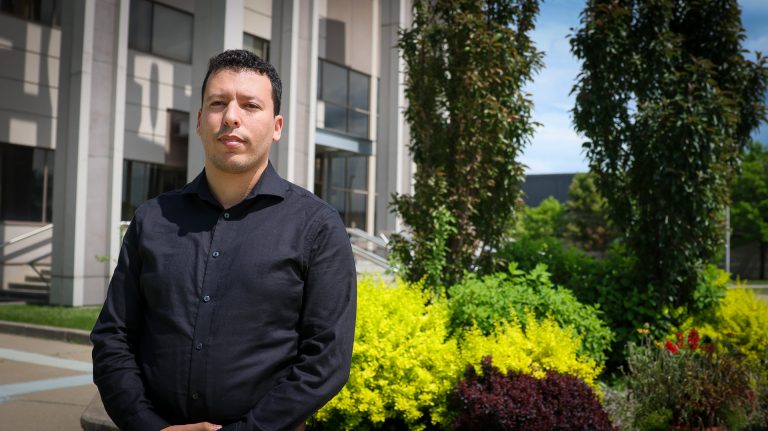 Aimad Etteddary, nouveau professeur en gestion de projet