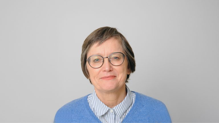 Deux prix prestigieux remis à la professeure émérite Sarah-Jane Barnes