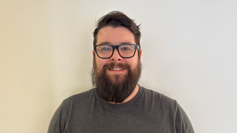 Conjuguer la parentalité avec un retour aux études : la persévérance de Billy Bolduc