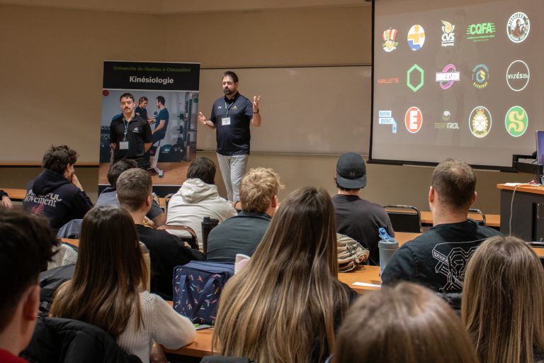 Les étudiants et étudiantes en kinésiologie à la rencontre de leurs futurs milieux de stage