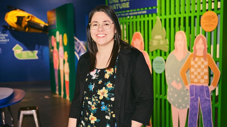 Anne-Julie Néron : suivre le fil de l’histoire