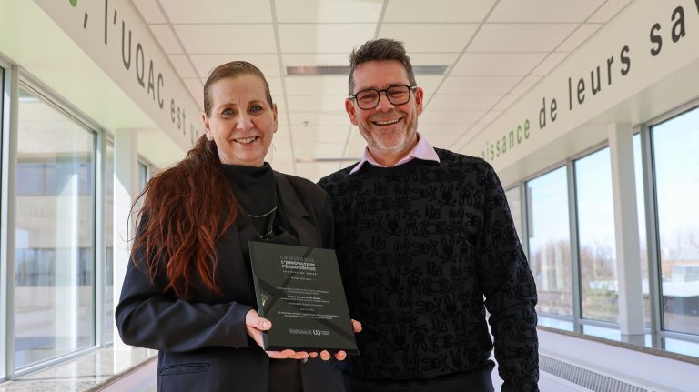 La professeure Sandra Juneau remporte l&rsquo;un des prix du concours Lumières sur l&rsquo;innovation pédagogique